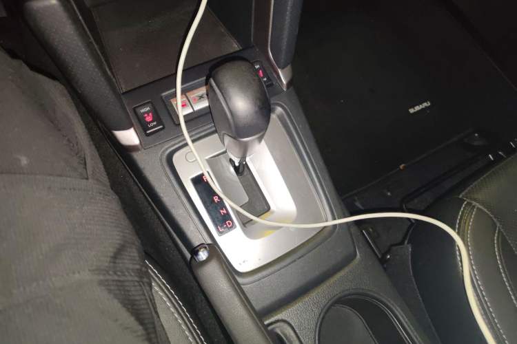Used Subaru Forester 2018 2.0i Luxury Navigation Edition Gear Lever
