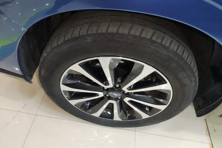 Used Subaru Forester 2018 2.5i Luxury Navigation Edition Left Front Wheel Hub