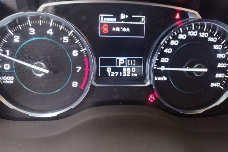 Used Subaru Forester 2018 2.0i Luxury Navigation Edition Odometer Close Up