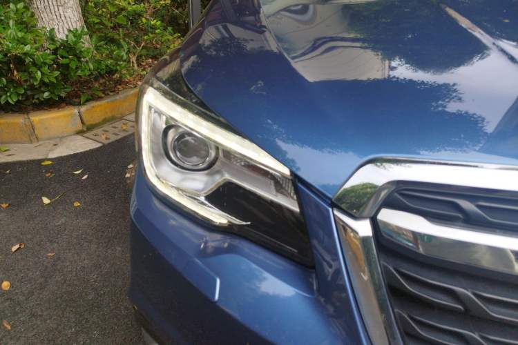 Used Subaru Forester 2018 2.0i Luxury Navigation Edition Right Front Headlight