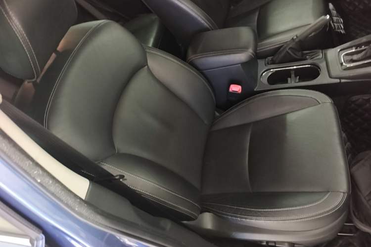 Used Subaru Forester 2018 2.5i Luxury Navigation Edition with EyeSight Right Front Seat