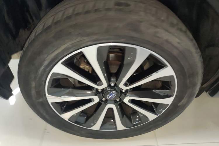 Used Subaru Forester 2018 2.5i Luxury Navigation Edition Right Rear Wheel Hub