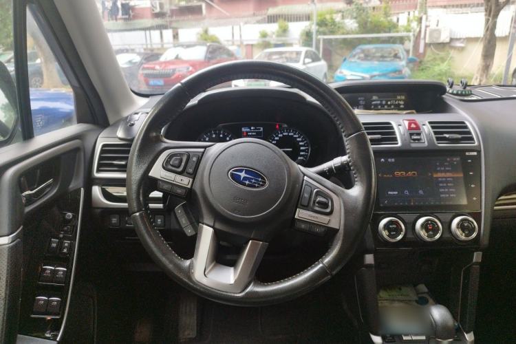 Used Subaru Forester 2018 2.0i Luxury Navigation Edition Steering Wheel