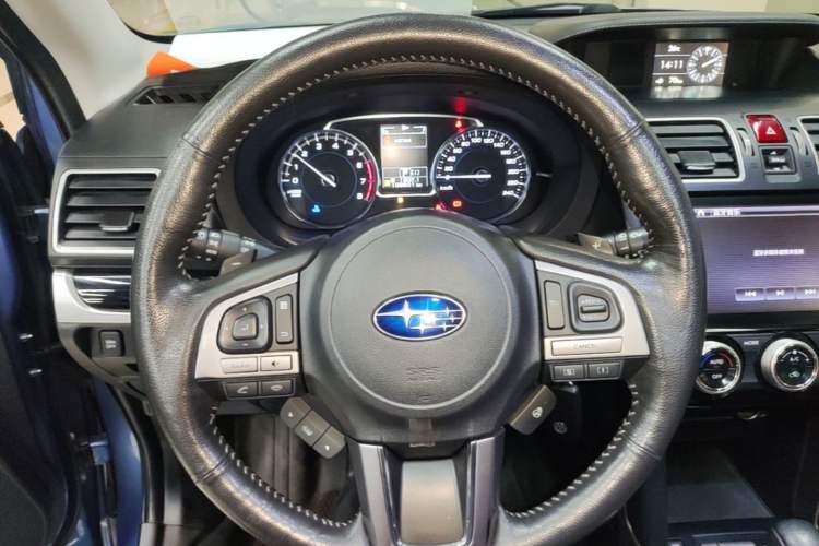 Used Subaru Forester 2018 2.5i Luxury Navigation Edition Steering Wheel