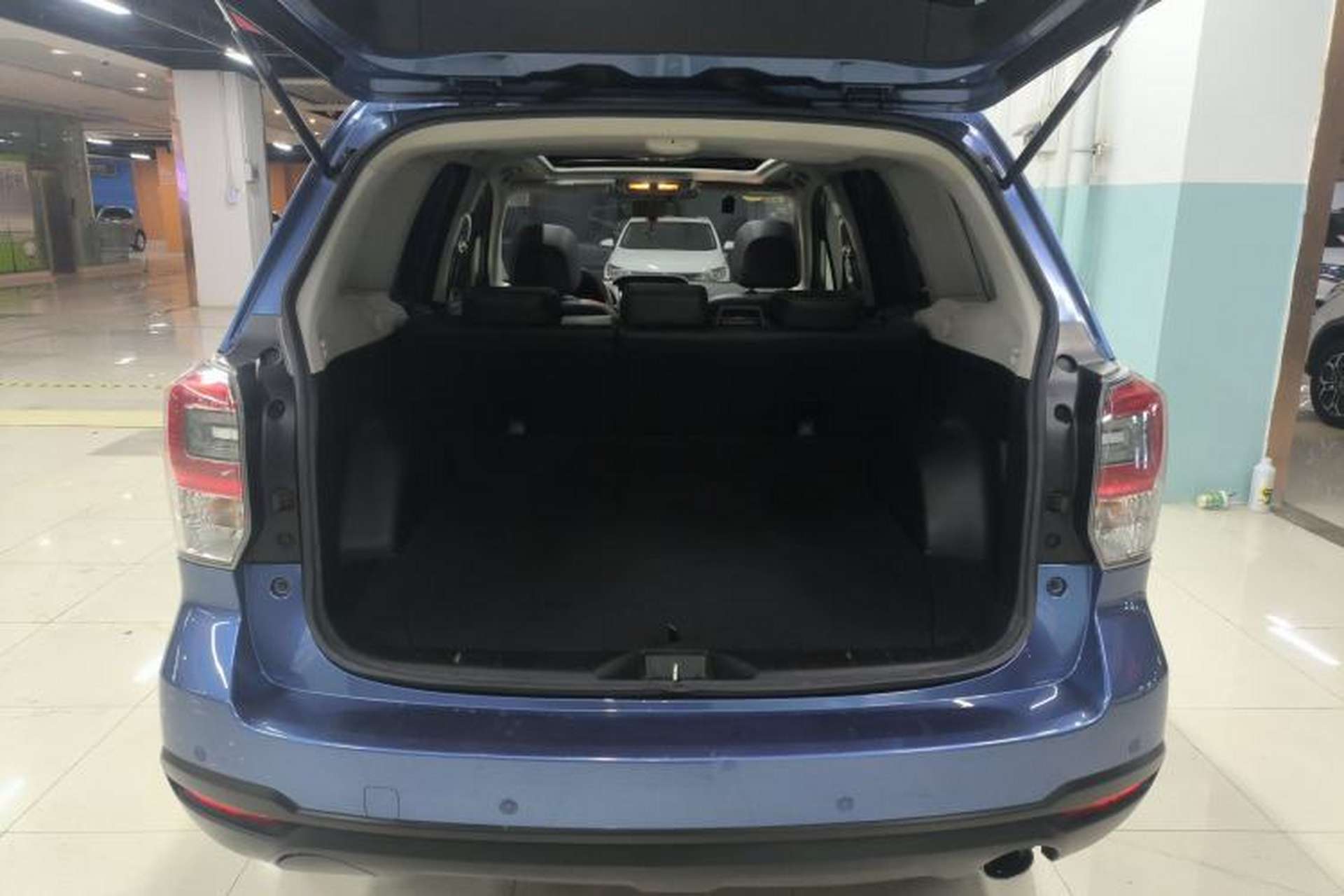 Used Subaru Forester 2018 2.5i Luxury Navigation Edition Trunk