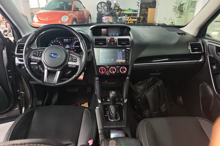 Used Subaru Forester 2018 2.5i Luxury Navigation Edition Center Console