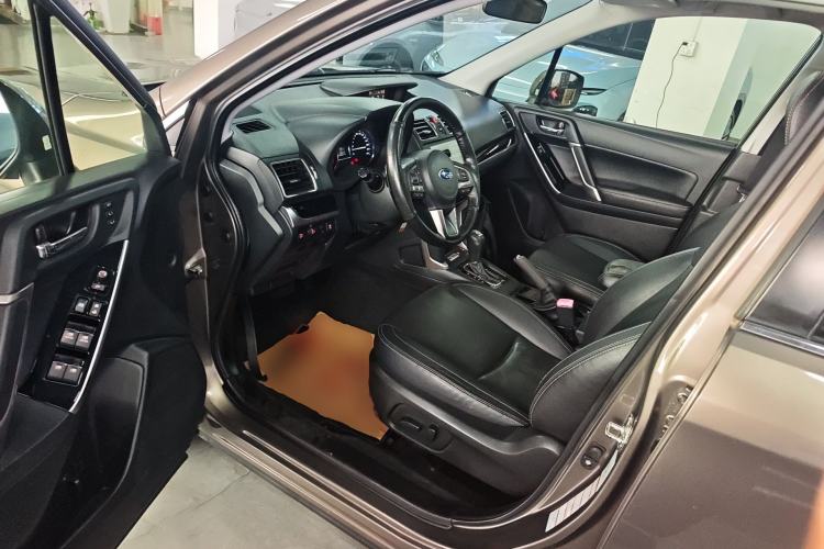 Used Subaru Forester 2018 2.5i Luxury Navigation Edition Driver Seat