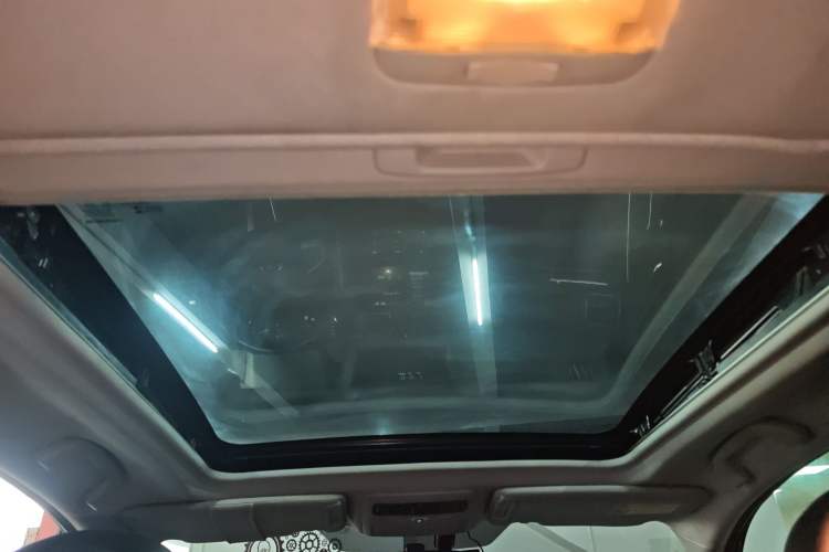 Used Subaru Forester 2018 2.5i Luxury Navigation Edition Headliner