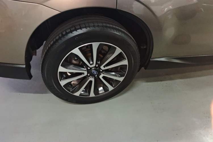 Used Subaru Forester 2018 2.5i Luxury Navigation Edition Right Rear Wheel Hub