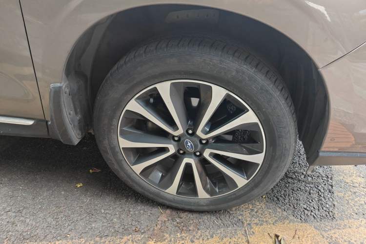 Used Subaru Forester 2018 2.5i Prestige Navigation Version with EyeSight Right Front Wheel Hub
