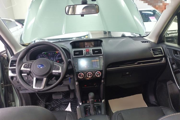 Used Subaru Forester 2018 2.5i Luxury Navigation Edition Center Console