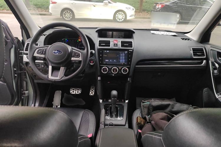Used Subaru Forester 2018 2.5i Prestige Navigation Version with EyeSight Center Console