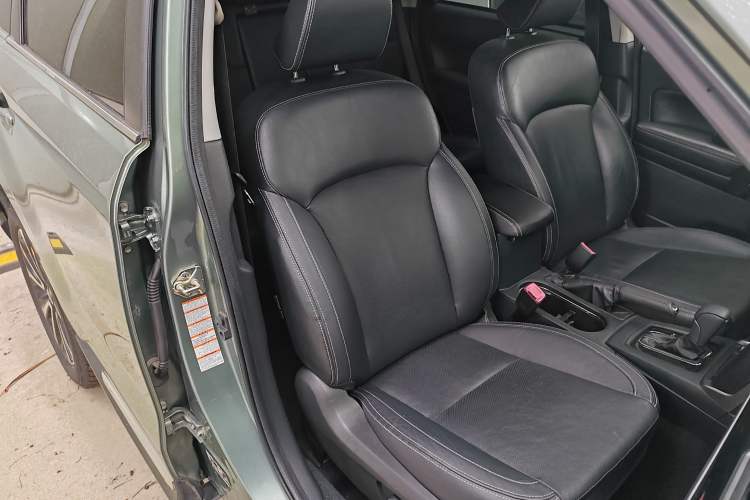 Used Subaru Forester 2018 2.5i Prestige Navigation Version with EyeSight Right Front Seat