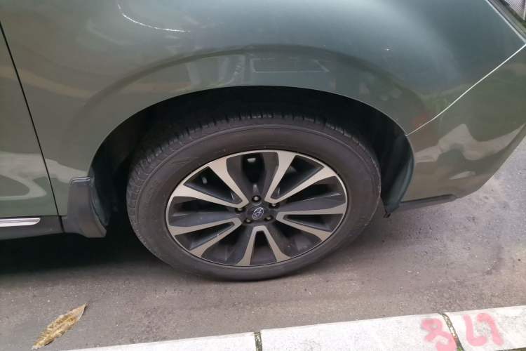 Used Subaru Forester 2018 2.0i Fashion Navigation Edition Right Front Wheel Hub