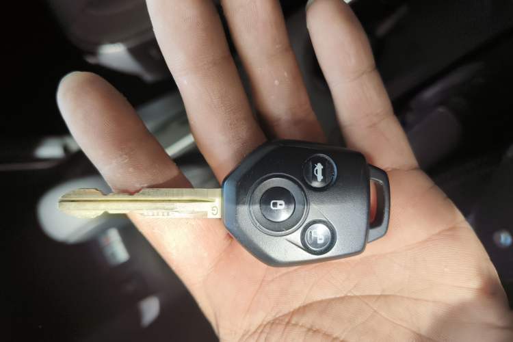 Used Subaru Forester 2018 2.0i Fashion Navigation Edition Vehicle Key