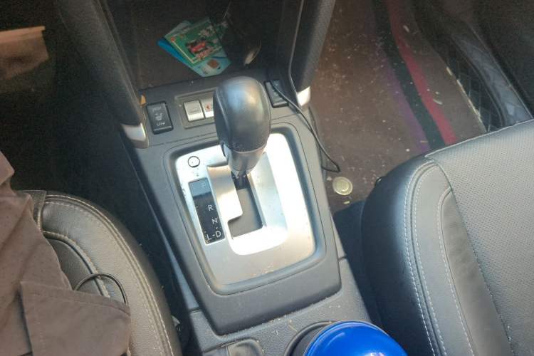 Used Subaru Forester 2018 2.0i Luxury Navigation Edition Gear Lever