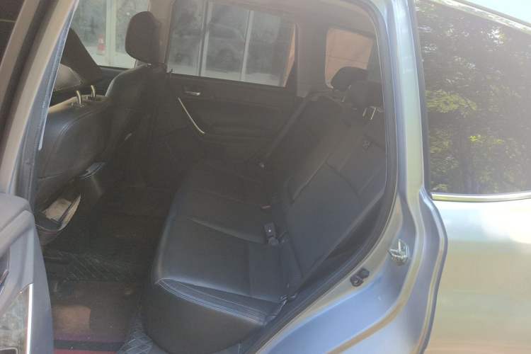 Used Subaru Forester 2018 2.0i Luxury Navigation Edition Left Rear Seat