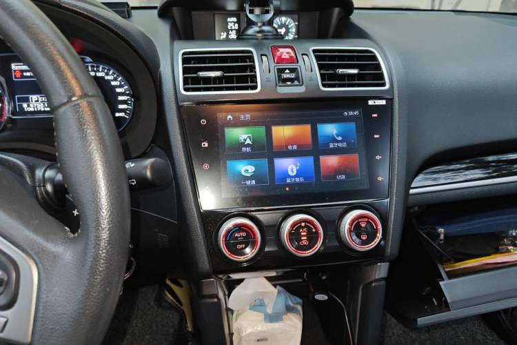 Used Subaru Forester 2018 2.0i Fashion Navigation Edition Audio And AC Panel