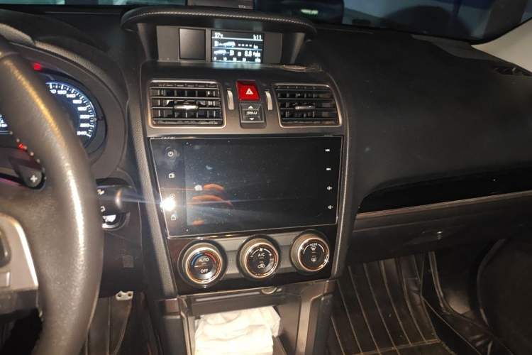 Used Subaru Forester 2018 2.0i Fashion Navigation Edition Audio And AC Panel
