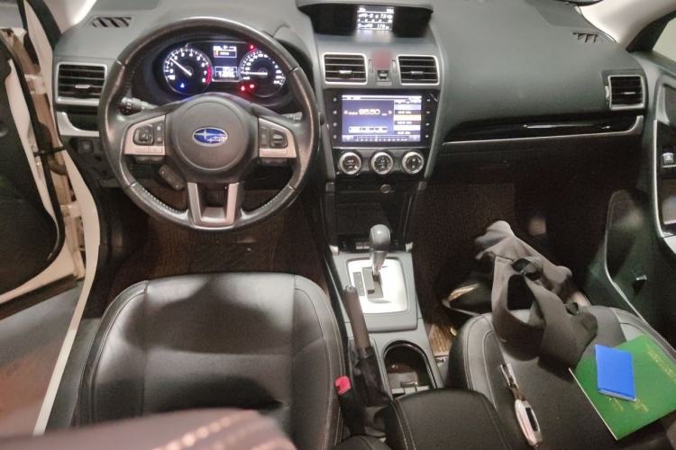 Used Subaru Forester 2018 2.0i Luxury Navigation Edition Center Console