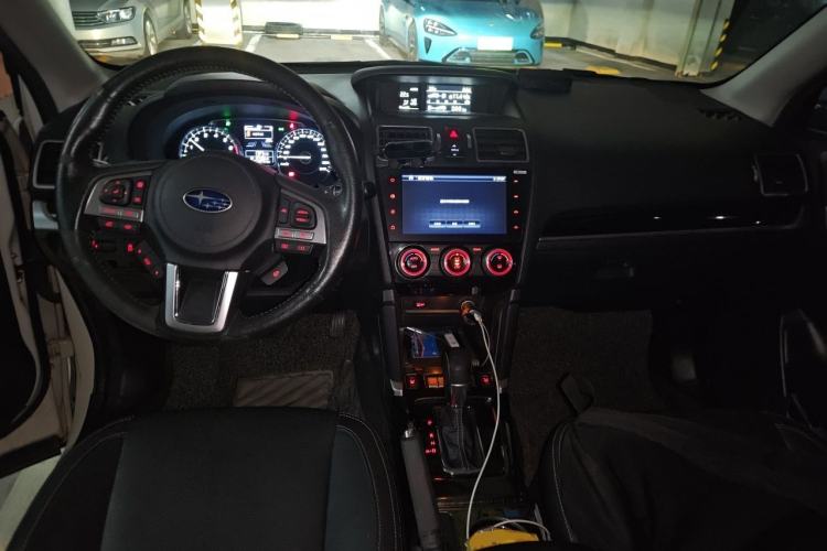 Used Subaru Forester 2018 2.5i Luxury Navigation Edition with EyeSight Center Console
