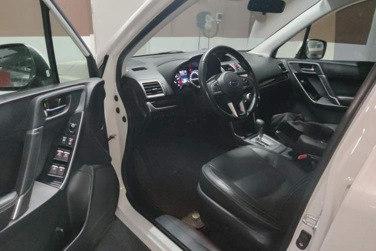 Used Subaru Forester 2018 2.0i Luxury Navigation Edition Driver Seat