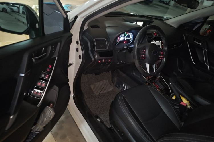 Used Subaru Forester 2018 2.5i Luxury Navigation Edition with EyeSight Driver Seat
