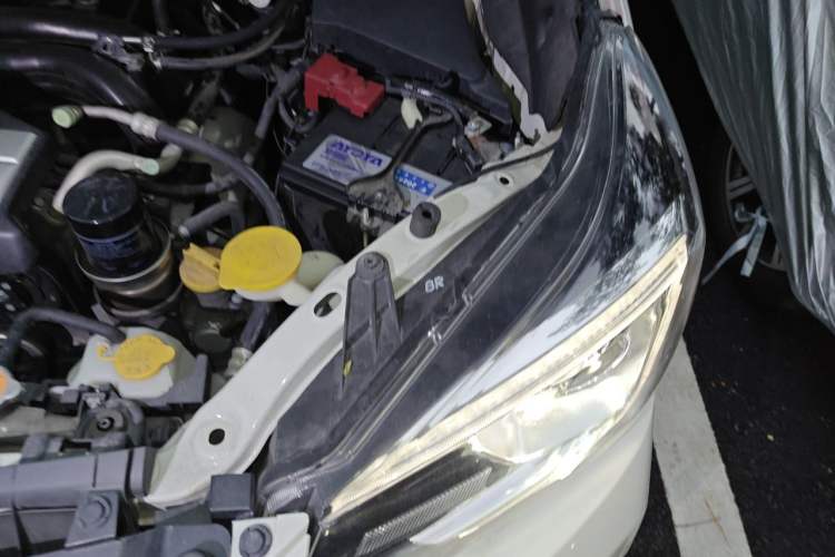 Used Subaru Forester 2018 2.0i Fashion Navigation Edition Engine Bay Left