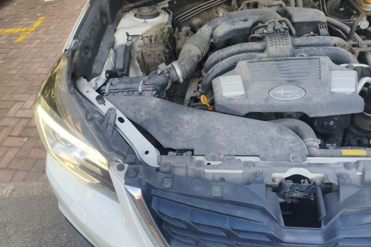 Used Subaru Forester 2018 2.0i Luxury Navigation Edition Engine Bay Right