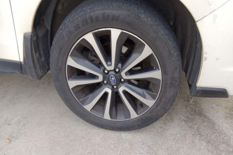 Used Subaru Forester 2018 2.0i Luxury Navigation Edition Exterior 7