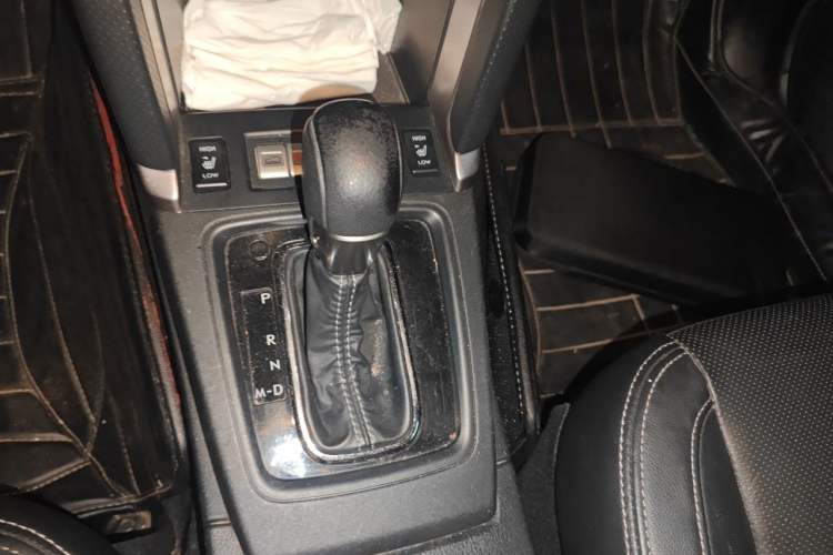 Used Subaru Forester 2018 2.0i Fashion Navigation Edition Gear Lever