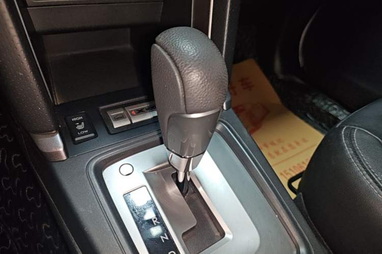 Used Subaru Forester 2018 2.0i Luxury Navigation Edition Gear Lever