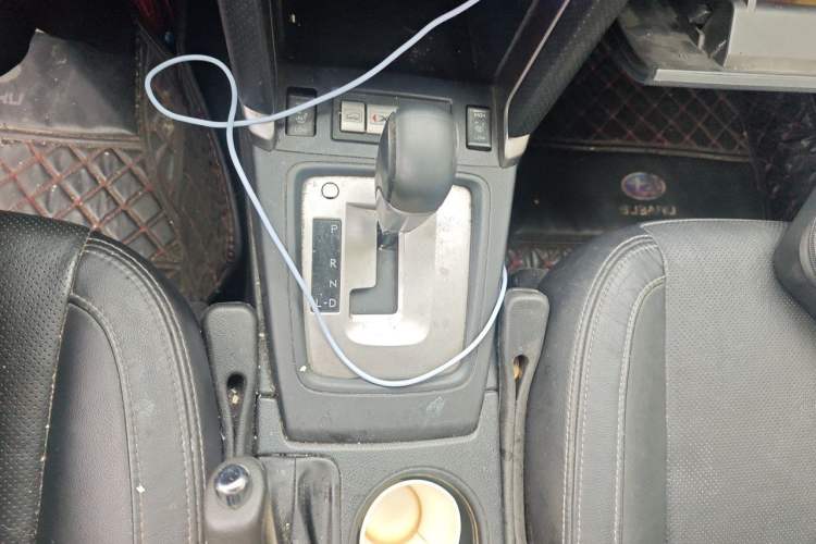 Used Subaru Forester 2018 2.0i Luxury Navigation Edition Gear Lever