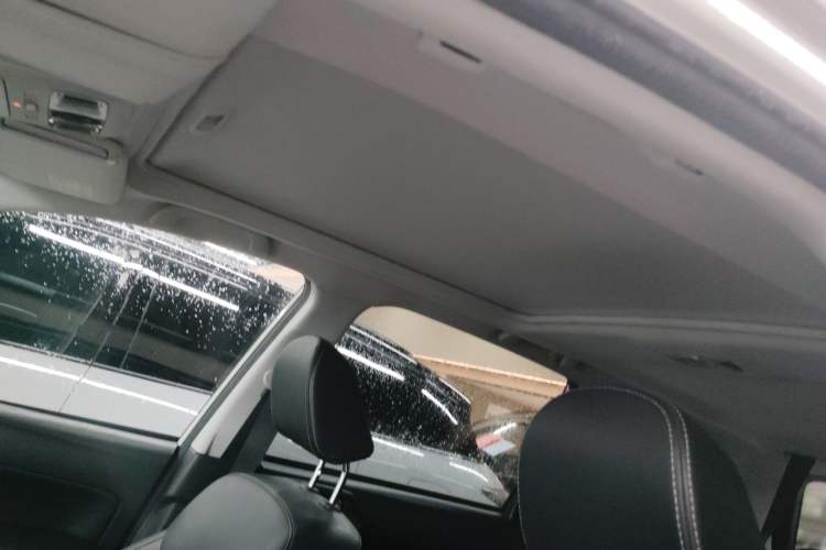 Used Subaru Forester 2018 2.5i Luxury Navigation Edition Headliner