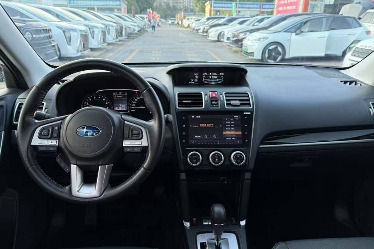 Used Subaru Forester 2018 2.0i Luxury Navigation Edition Interior 1