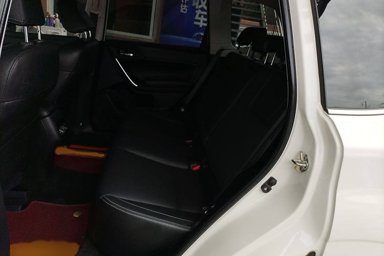 Used Subaru Forester 2018 2.5i Luxury Navigation Edition Interior 2