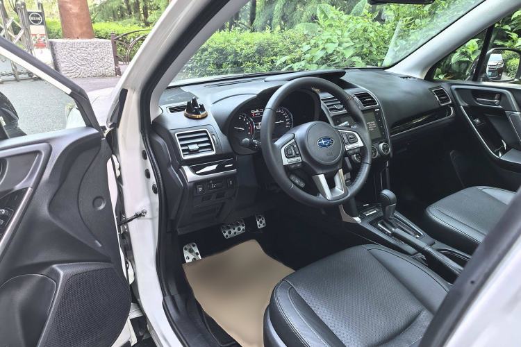 Used Subaru Forester 2018 2.0i Fashion Navigation Edition Interior 3