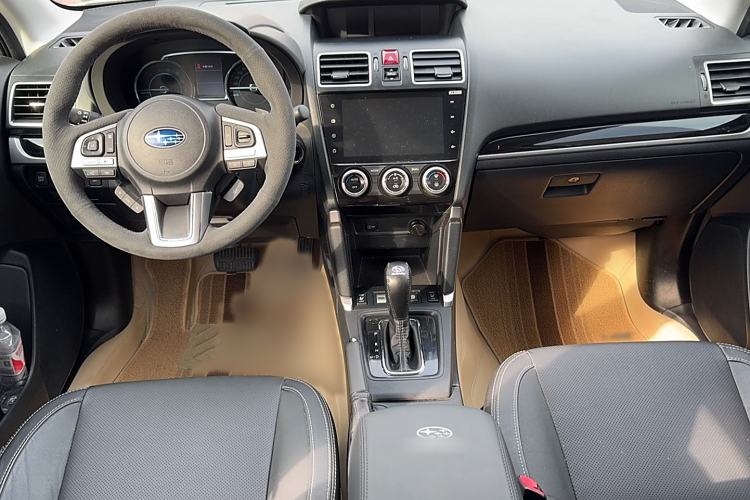 Used Subaru Forester 2018 2.5i Luxury Navigation Edition Interior 7