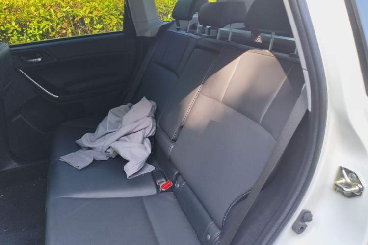Used Subaru Forester 2018 2.0i Luxury Navigation Edition Left Rear Seat