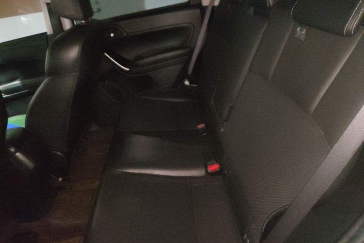 Used Subaru Forester 2018 2.0i Luxury Navigation Edition Left Rear Seat