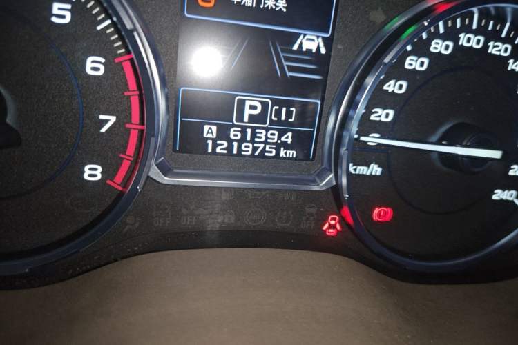 Used Subaru Forester 2018 2.5i Luxury Navigation Edition with EyeSight Odometer Close Up