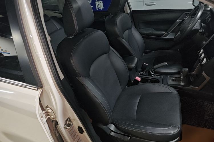 Used Subaru Forester 2018 2.0i Luxury Navigation Edition Right Front Seat