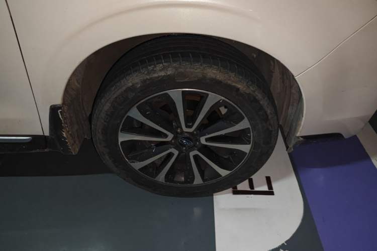 Used Subaru Forester 2018 2.0i Fashion Navigation Edition Right Front Wheel Hub