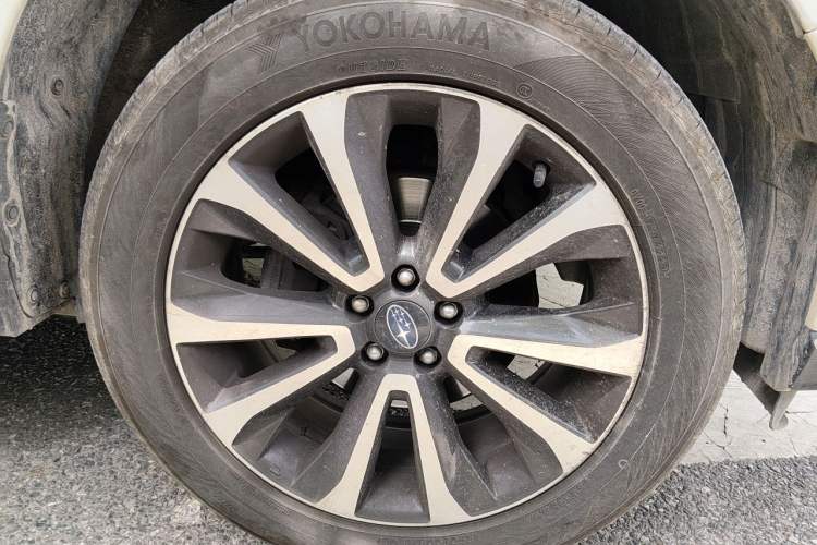 Used Subaru Forester 2018 2.0i Luxury Navigation Edition Right Front Wheel Hub