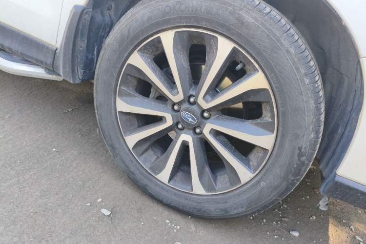 Used Subaru Forester 2018 2.0i Luxury Navigation Edition Right Front Wheel Hub