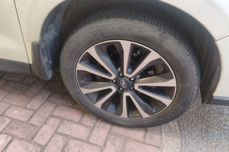 Used Subaru Forester 2018 2.0i Luxury Navigation Edition Right Front Wheel Hub