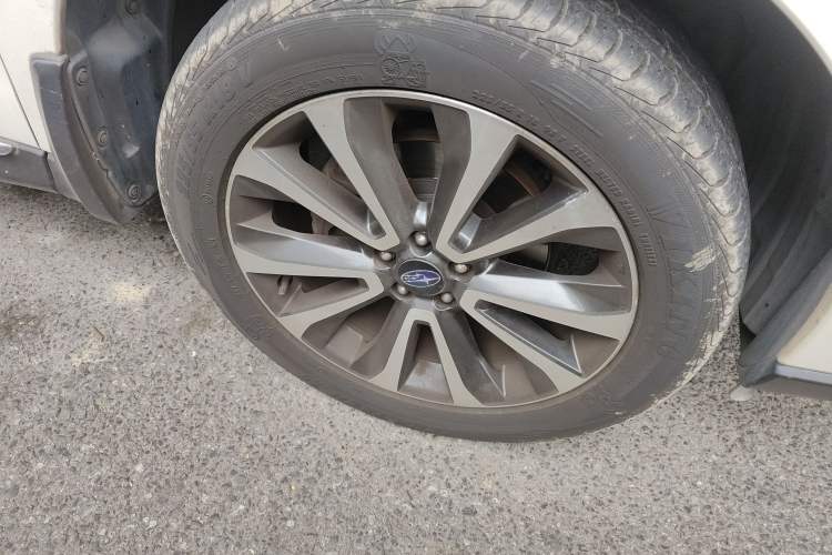 Used Subaru Forester 2018 2.5i Prestige Navigation Version with EyeSight Right Front Wheel Hub
