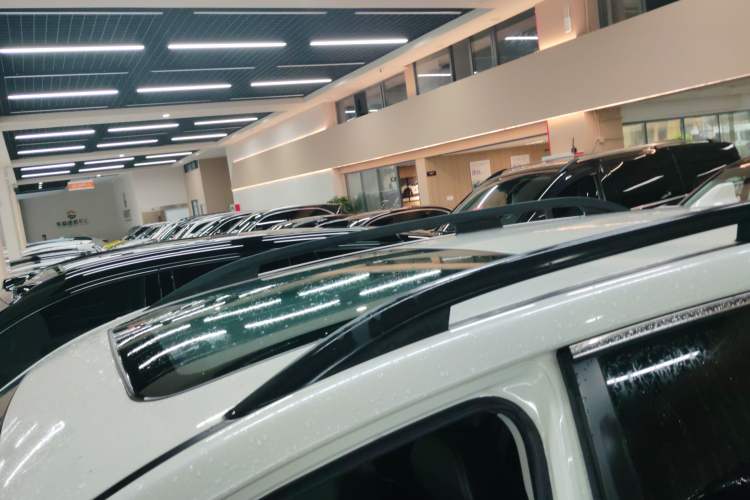 Used Subaru Forester 2018 2.5i Luxury Navigation Edition Roof