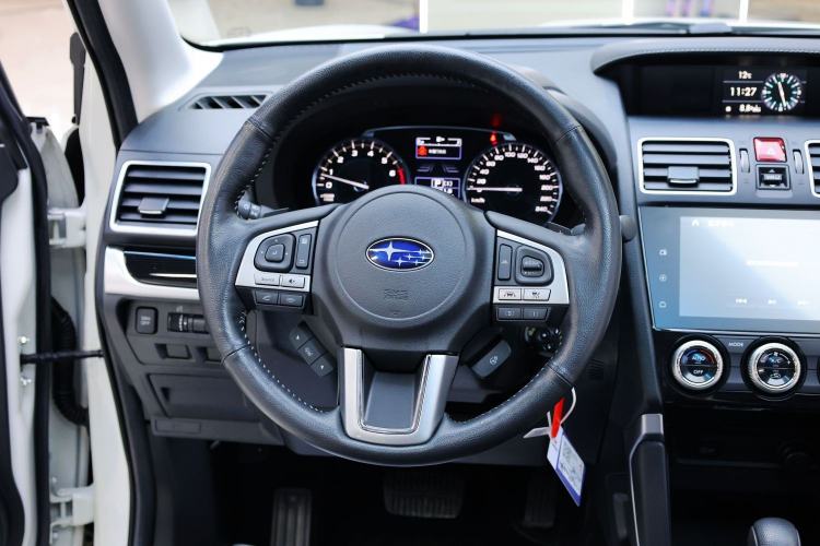Used Subaru Forester 2018 2.5i Luxury Navigation Edition with EyeSight Steering Wheel