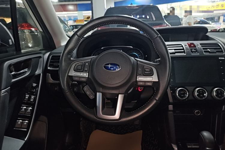 Used Subaru Forester 2018 2.0i Luxury Navigation Edition Steering Wheel